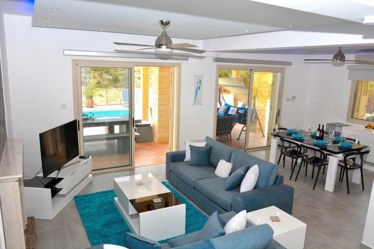 Villa Ocean Breeze Peyia Ngoại thất bức ảnh